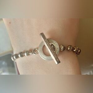 Authentic Gucci Boule Toggle Bracelet in sterling silver (925).